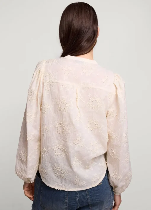 Blouse With Inlaid Flowers
