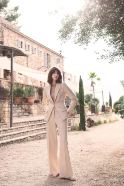 Fitted Blazer With Buttons
