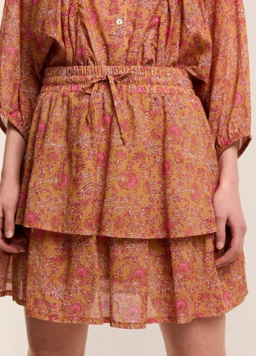 Short Skirt With Frills