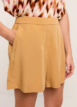 Shorts With Elasticated Waistband