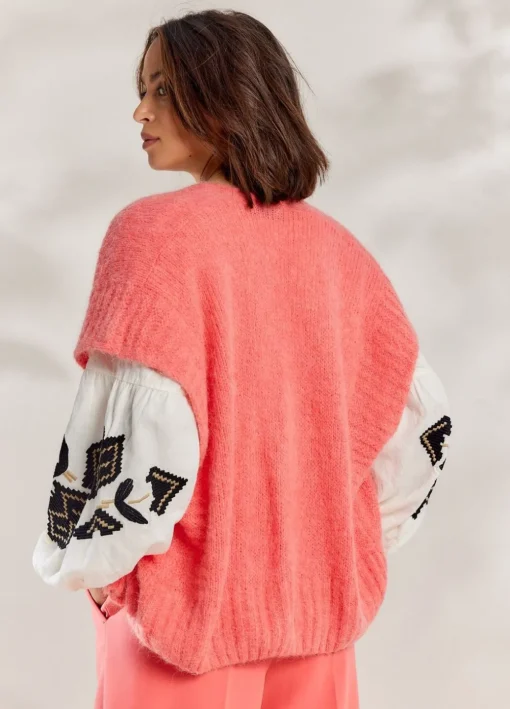 Sleeveless Open Cardigan