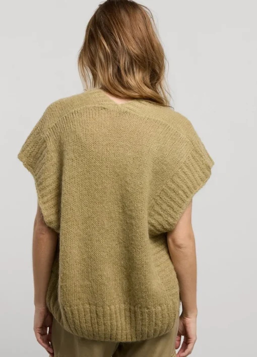 Sleeveless Open Cardigan