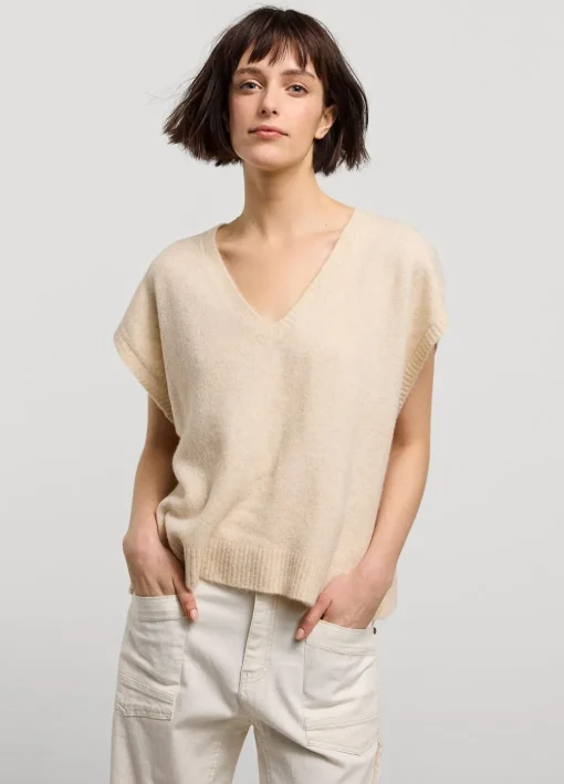 Sleeveless Oversized Jumper