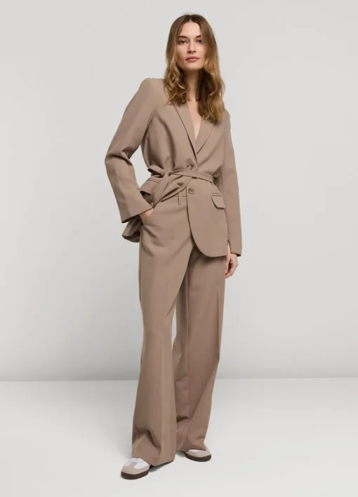 Soft Foam Boyfriend Blazer