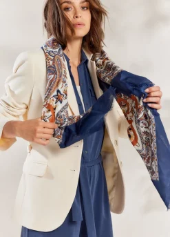 Thin Scarf With Prints