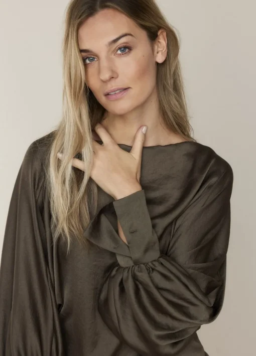 Top With Bat Sleeves