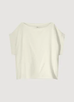 Top With Wide Boat Neck