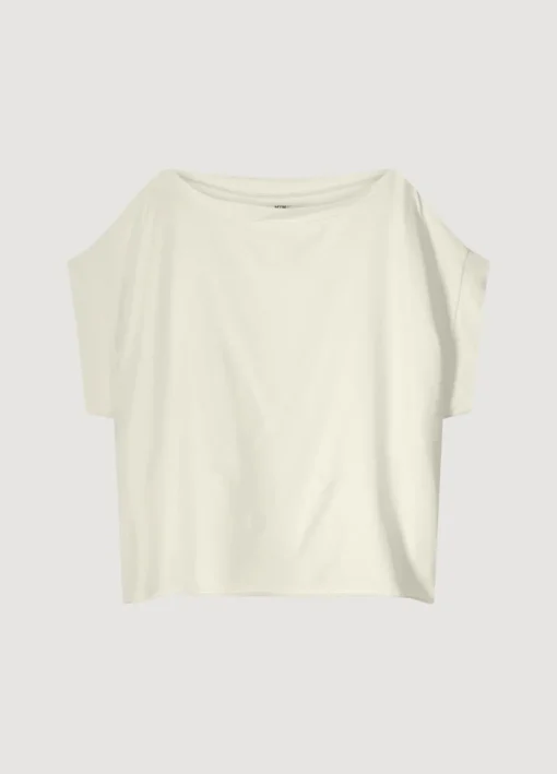 Top With Wide Boat Neck