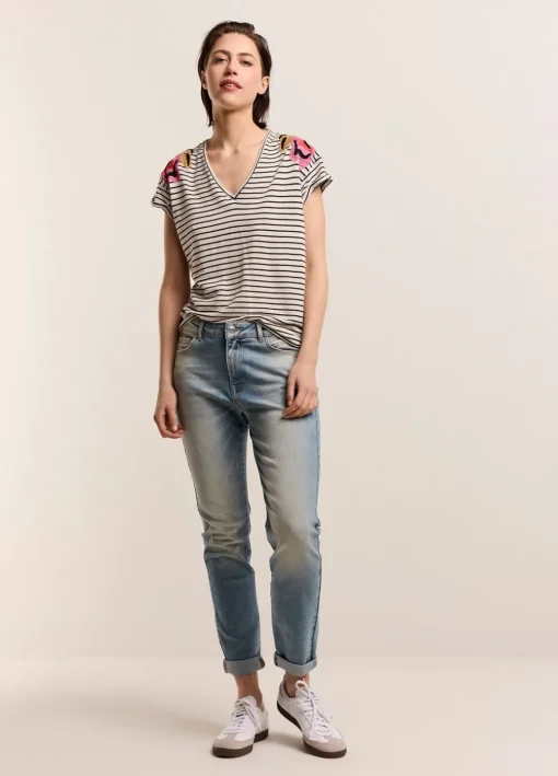 T-Shirt With Floral Embroidery