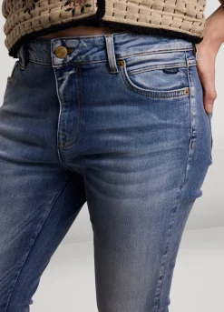 Venus Medium Jeans